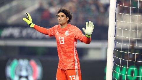 Guillermo Ochoa permanecerá en Europa en los próximos años... ¿pero en dónde?