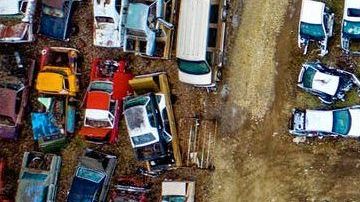 Existen tesoros automovilísticos escondidos en los "junk yards"