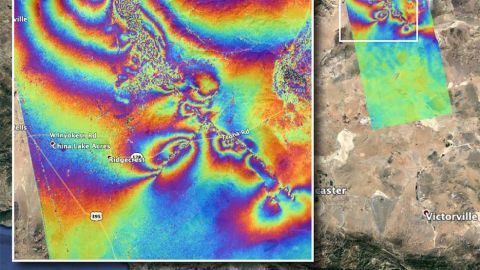 El mapa muestra el cambio de la superficie causado por los recientes terremotos.