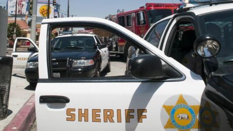 La investigación actual parece derivarse de la denuncia de varios oficiales que acusan a los responsables de la Oficina del Sheriff.