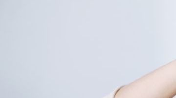 Durante la menopausia las necesidades metabólicas de la mujer cambian, se requiere de mayor cantidad de ciertos nutrientes y una menor ingesta calórica.