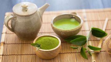 Un vaso de matcha equivale a 10 vasos de té verde en contenido en antioxidantes y valor nutricional.