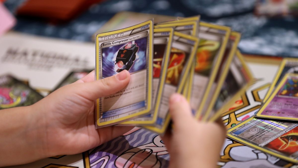 Carta Pokémon rara é vendida por valor recorde de $195.000