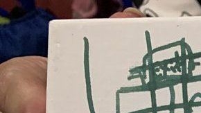 Los dibujos de los niños inmigrantes detenidos los muestran en jaulas.