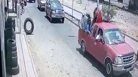 VIDEO: Captan a grupo armado a bordo de trocas tras asesinar a secuestrador
