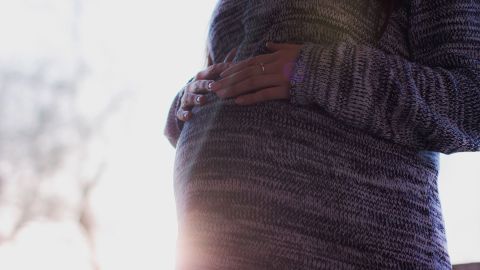 La mujer dio a luz a una niña en junio pasado.