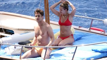Photo © 2019 Backgrid UK/The Grosby Group
Spain: Lagencia Grosby
June 17, 2019
CAPRI, ITALY  - 

*PREMIUM EXCLUSIVE*  - The Mexican singer and actor Diego Boneta and the Chilean actress Mayte Rodriguez spend some time together on a romantic holiday on the island of Capri.
The loved up couple sizzled in the Italian sunshine with Diego going shirtless and Mayte showing off her skimpy red bikini on their boat.

Pictured: Diego Boneta, Mayte Rodríguez