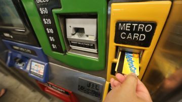 Nuyorquinos aseguran desconocer la existencia del programa Tarifas Justas para obtener MetroCards a mitad de recurs y piden mas de detalles al respecto.