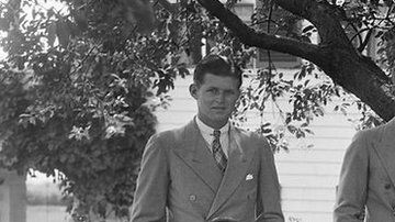 Joseph P. Kennedy y Rose Fitzgerald junto a sus nueve hijos.