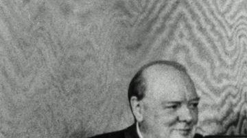 El embajador de EEUU Averell Harriman, entre Winston Churchill y Joseph Stalin.