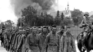 Los alemanes ingresaron forzosamente en Letonia en julio de 1941.