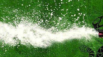 Los carteles de la droga atraen a los jóvenes con promesas de dinero y poder.