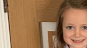 El antes y el después de Lucie en su primer día de escuela.