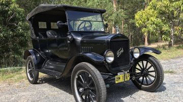 Ford Model T Touring de 1925, construido en la planta Highland Park de Henry Ford en Dearborn, Michigan. Este ejemplo ahora reside en Australia, propiedad del fundador de FordModelT.net