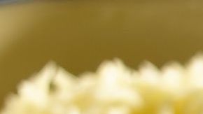 Las enchiladas son una receta versátil, con variaciones dependiendo el estado de la República Mexicana en que se preparen, son de los platillos más famosos para celebrar fiestas patrias.