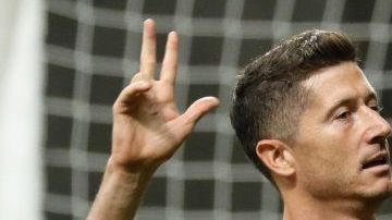 Robert Lewandowski anotó uno de los mejores goles de esta semana en Europa.