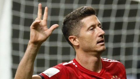 Robert Lewandowski anotó uno de los mejores goles de esta semana en Europa.