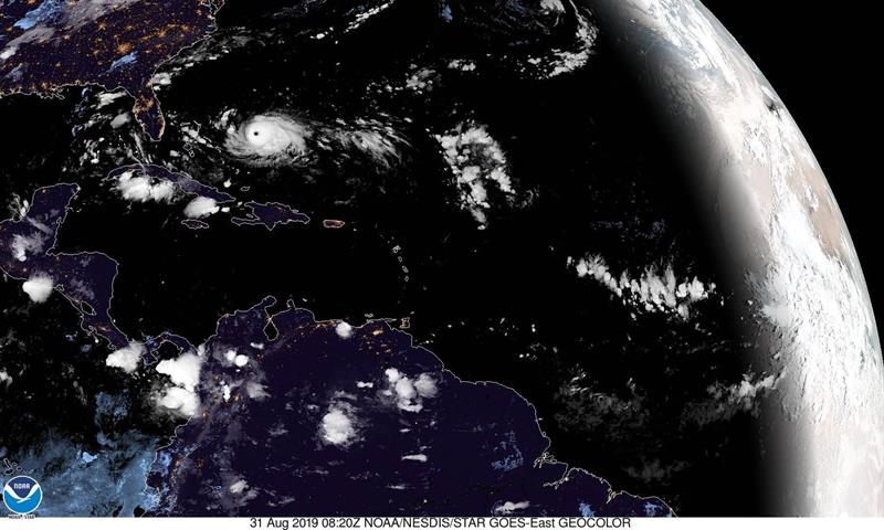 El paso del huracán Dorian por el Atlántico rumbo a las costas de la Florida.