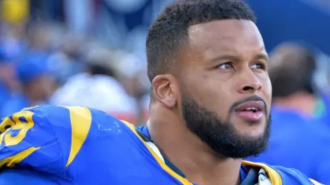 Aaron Donald, número 99 de Los Angeles Rams.