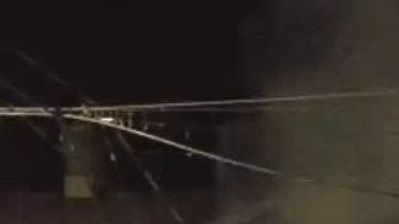 Bomberos en la escena