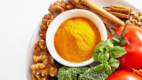 El consumo de vitamina A, C y E ayudan a acelerar el proceso de curación.