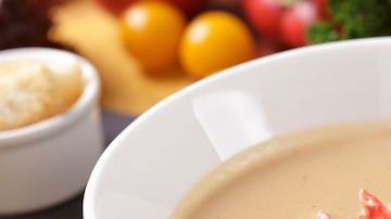 El amaranto aporta una maravillosa combinación de calcio, magnesio y fósforo fortalece el sistema óseo y protege al organismo contra la osteoporosis.