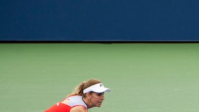 Arantxa Sánchez.Vicario (izquierda) en el partido de exhibición de leyendas.