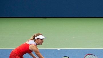 Arantxa Sánchez.Vicario (izquierda) en el partido de exhibición de leyendas.