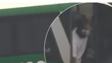 El secuestrador iba encapuchado y un francotirador acabó con su vida.