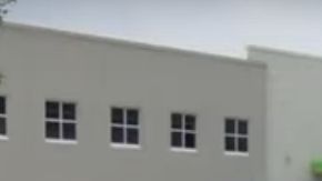 Un hombre armado de un rifle fue detenido en un Walmart en Missouri.