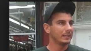 Pantaleo y una imagen del arresto a Garner