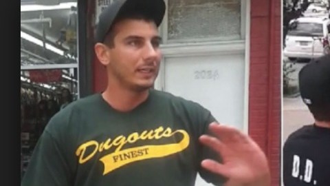 Pantaleo y una imagen del arresto a Garner
