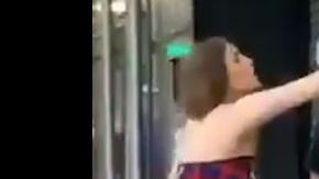 Nadie puede creer que el hombre se haya dejado rebajar de esa manera.