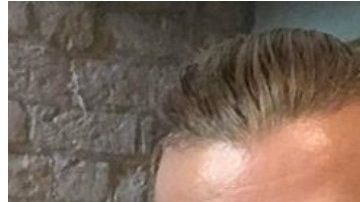 Hay quienes le encuentran parecido con Chris Hemsworth.