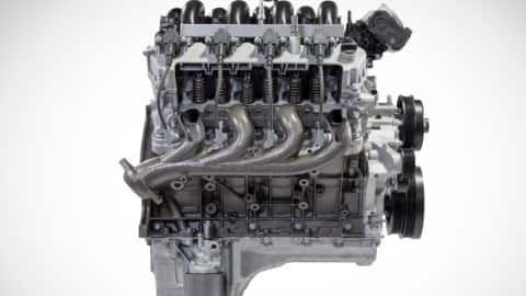 El motor de 7.3 litros se combina con la nueva transmisión TorqShift® de servicio pesado de 10 velocidades en las camionetas Super Duty y está diseñado para una potencia robusta, durabilidad a largo plazo y facilidad de servicio que los propietarios de camiones exigen tanto en aplicaciones personales como comerciales / Foto: Ford