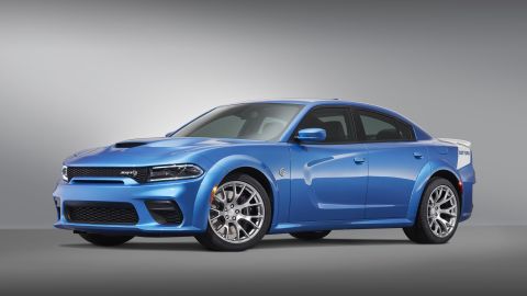 Dodge presenta la edición de 50 aniversario del Daytona de producción limitada de 717 caballos de fuerza en el nuevo Charger 2020 SRT Hellcat Widebody