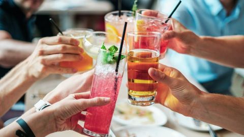 drinks-2578446_1280