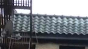 El edificio fue afectado en los pisos superiores