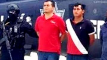 "El 20" (camisa azul al centro) fue detenido en marzo en una finca en Jalisco.
