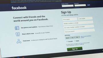 Facebook tiene una cláusula que dice: "No garantizamos que la plataforma siempre será gratuita”.