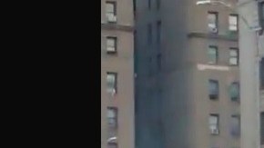 Bomberos controlando la emergencia