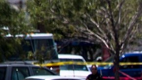 El presidente Trump busca reformas migratoria y de armas.