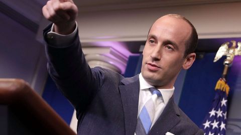 Miller tiene una línea dura contra inmigrantes.