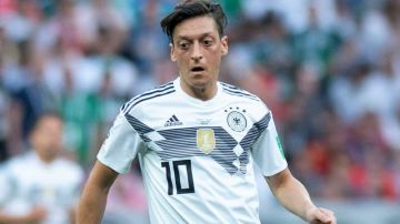 A América le alcanza para comprar a Mezut Özil