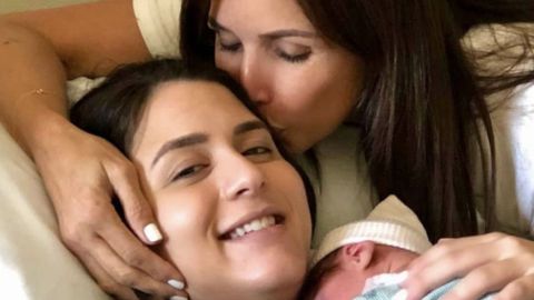 Giselle Blondet junto a su hija y su nieta