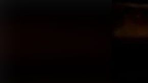 Al hombre le molestaba que los clientes estacionaran sus autos en la calle.