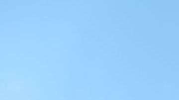 El correcto consumo de agua es útil para desintoxicar y dar firmeza a la piel.