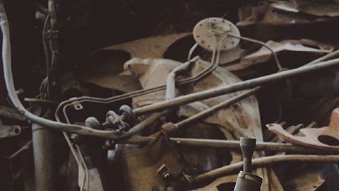 Las chicas están demostrando que pueden desempeñarse tan bien como los hombres en estas industrias.