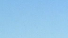 Estanque de agua en el fondo de Halema‘uma‘u, en Hawaii.