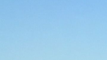 Estanque de agua en el fondo de Halema‘uma‘u, en Hawaii.